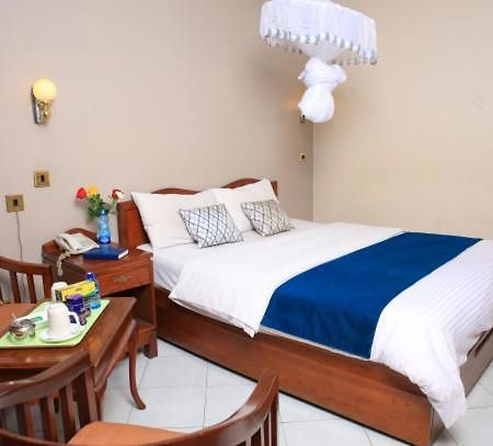 Paris Hotel Nairobi Bagian luar foto