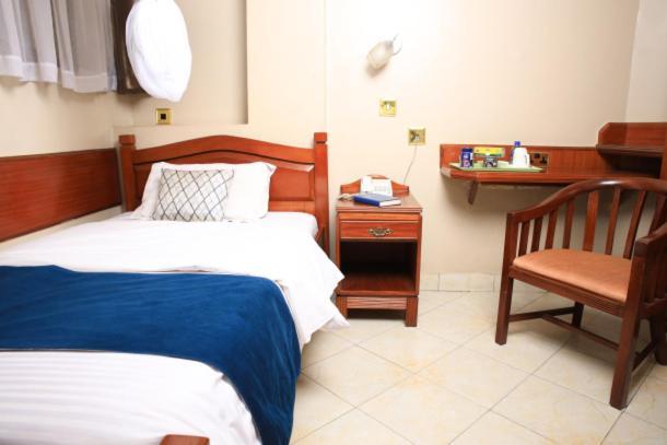 Paris Hotel Nairobi Bagian luar foto
